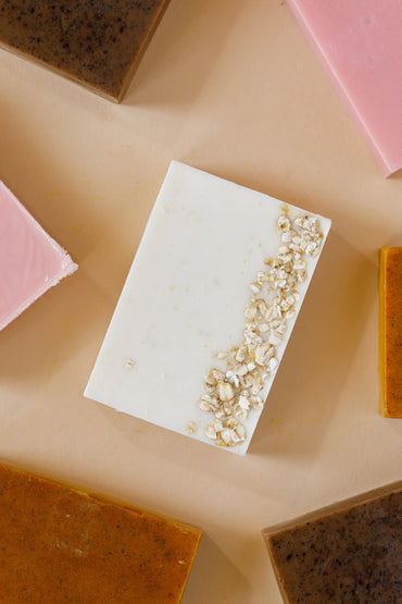 HONEY & OATMEAL SOAP BAR